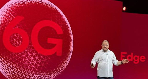 کوالکام از زمان عرضه زودهنگام 6G میگوید: 2028، آغازگر نسل ششم ارتباطات و انقلاب هوش مصنوعی کوالکام از زمان عرضه زودهنگام 6G میگوید: 2028، آغازگر نسل ششم ارتباطات و انقلاب هوش مصنوعی