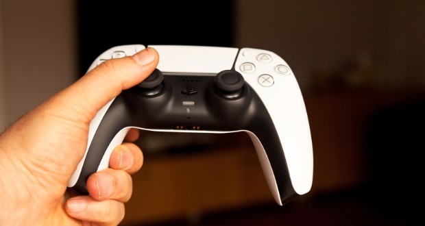 چگونه مشکل صفحه سیاه PS5 را حل کنیم (و علت آن چیست؟)