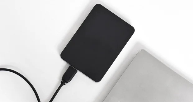 آموزش نابودی امن اطلاعات هارد دیسک؛ چکش یا نرمافزار؟ آموزش نابودی امن اطلاعات هارد دیسک؛ چکش یا نرمافزار؟