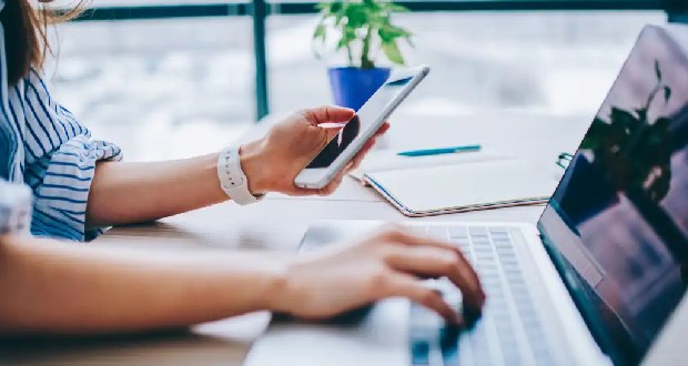 بهترین روش‌های انتقال فایل بین کامپیوتر و گوشی؛ از کابل تا فضای ابری