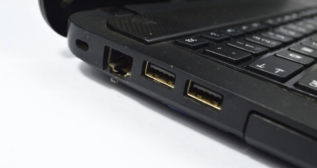 رنگ مشکی درگاه USB به چه معناست؟