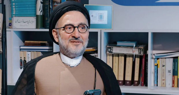 محمدعلی ابطحی: تداوم قطع اینترنت بحران امنیتی جدیدی می‌آفریند